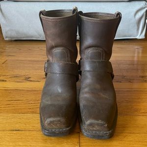 Frye Harness 8R Boots size 6.5